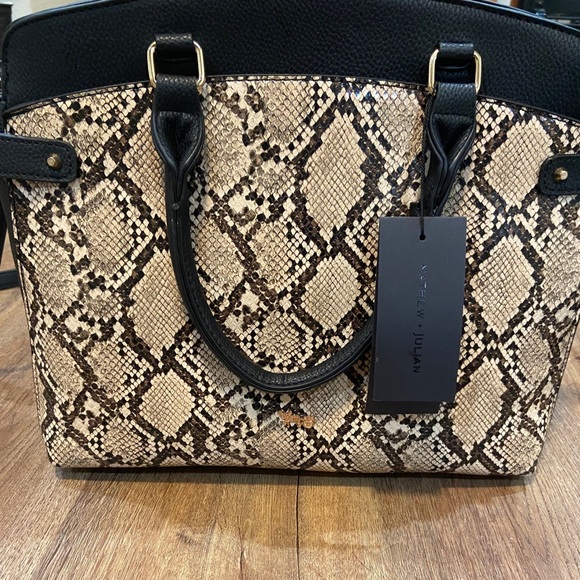 Bag - Picture 2 of 5